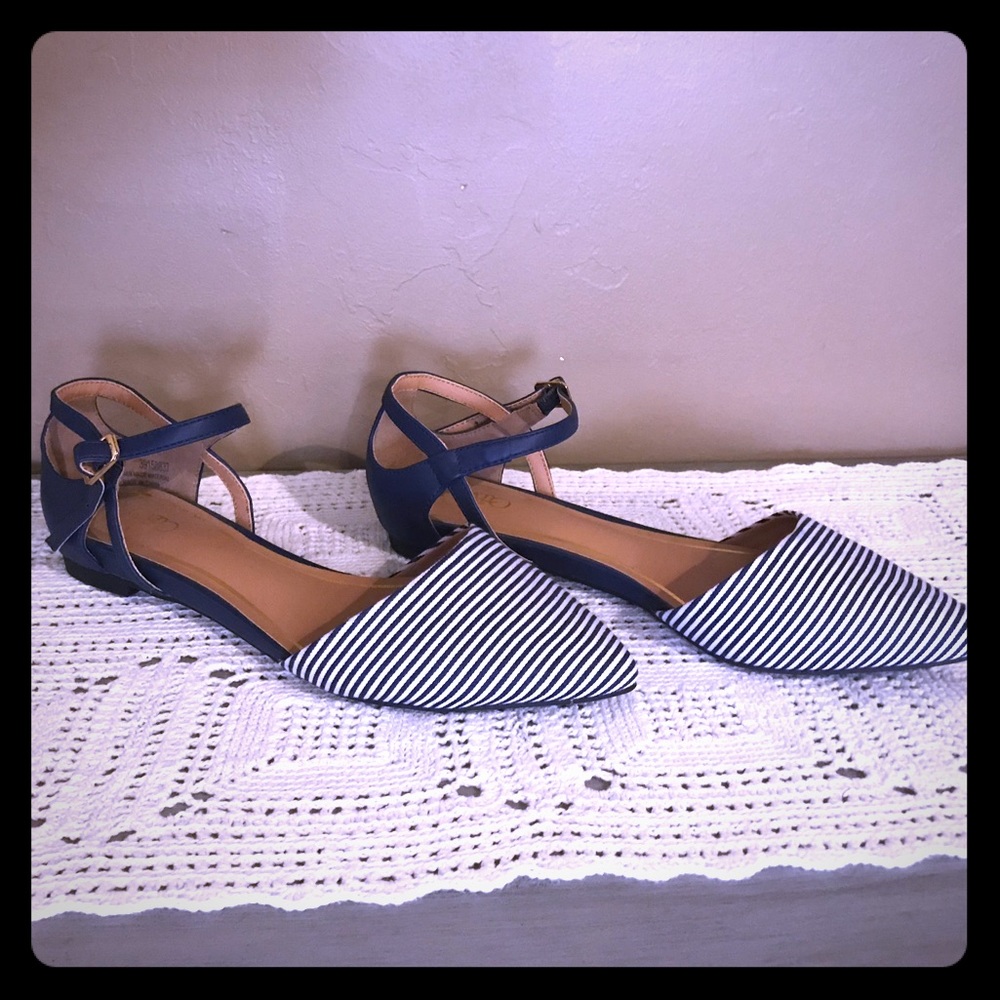 Size 9 Cato Flats